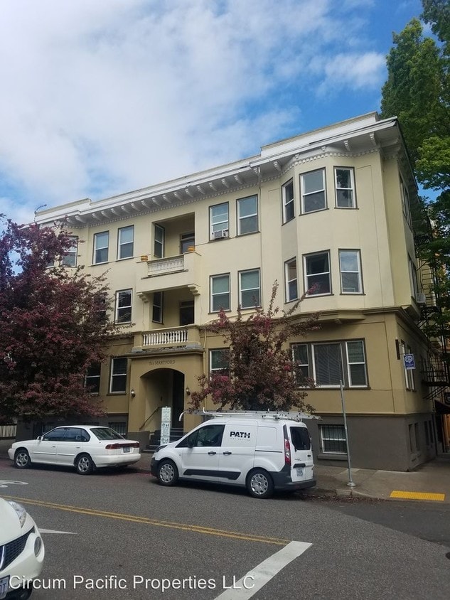 Primary Photo - 2105 NW Flanders St