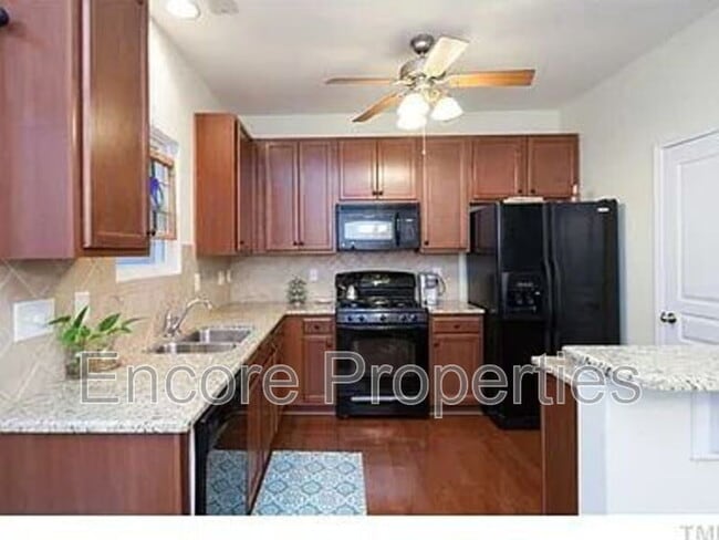 Building Photo - 1007 Denmark Manor Dr