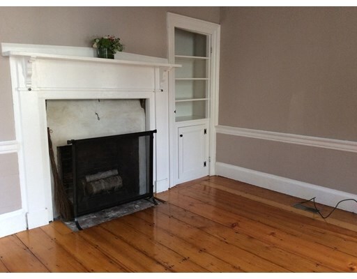 Primary Photo - 54 Temple St