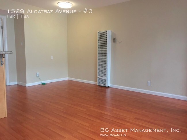 Foto del edificio - Remodeled One Bed Berkeley Apt by BART
