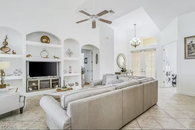 Foto del edificio - 4102 Oasis Blvd