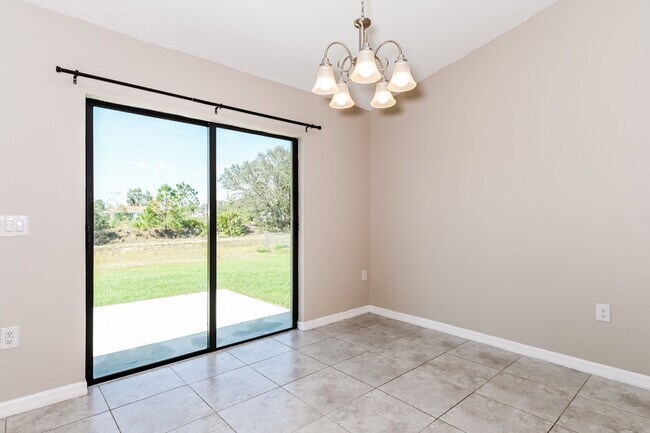 Foto del edificio - 4629 Gene Ave N, Lehigh Acres, FL