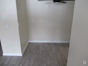 Building Photo - 500 Bowie Dr