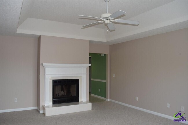 Building Photo - 219 Deer Track Ct