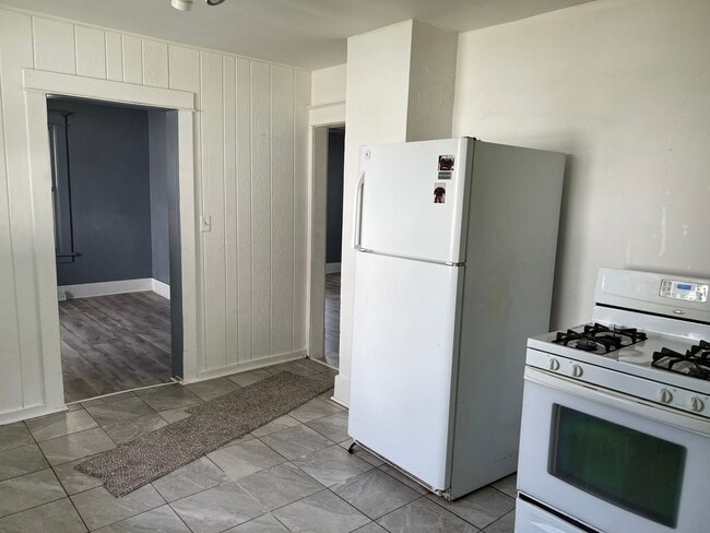 Foto del edificio - SPACIOUS 3 BEDROOM HOME READY TO WELCOME YOU