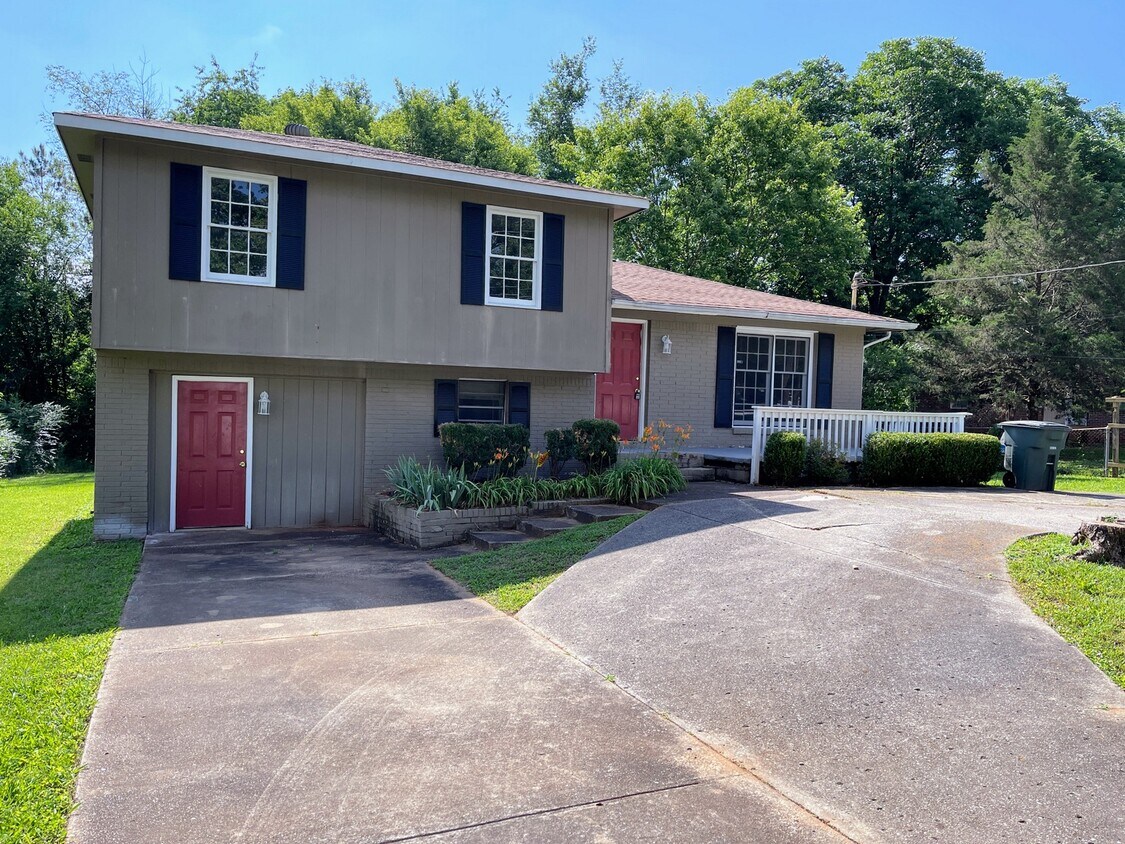 3602 Oakdale Cir NW, Huntsville, AL 35810 House Rental in Huntsville