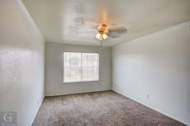 Foto del edificio - Parks on Village Apartment Homes