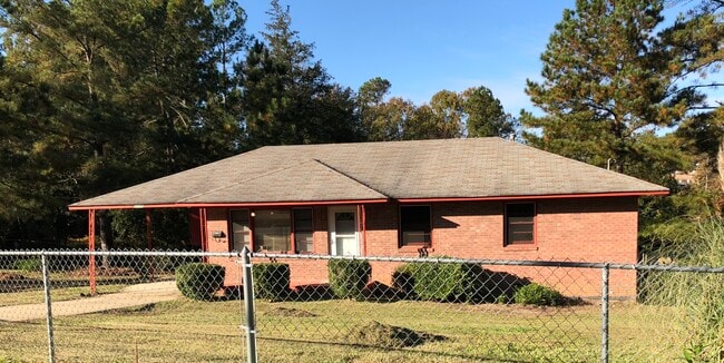 Building Photo - 1846 Colony Dr