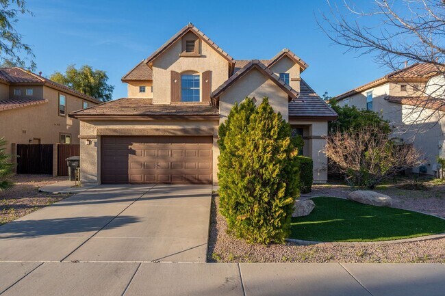 Foto del edificio - $3,500 For Lease Starting June 1, 2026 4 beds-2.5 Baths 2,421 Sq. Ft.  Amazing Gilbert 85298 Home...