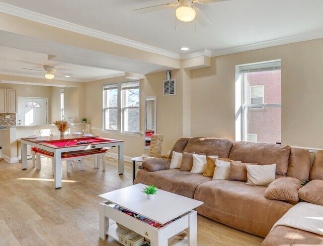 Foto del edificio - 4302 Woodlea Ave