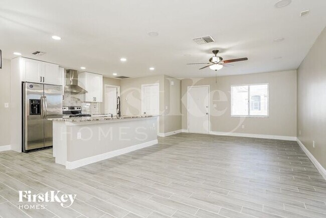 Foto del edificio - 18001 Laurel Valley Rd