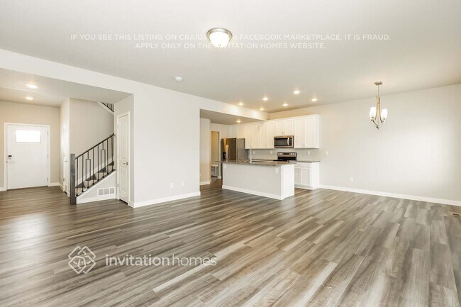 Building Photo - 6246 Bobolink Trl