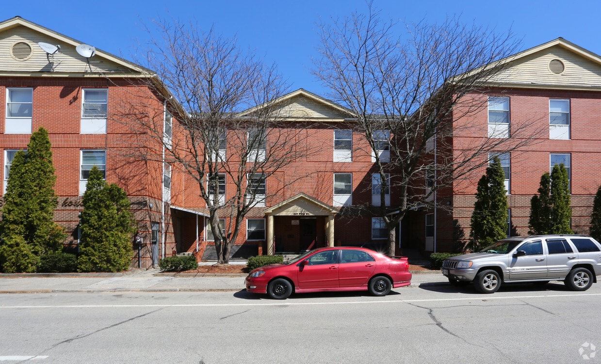 249 Pine St, Manchester, NH 03103 Apartments in Manchester, NH