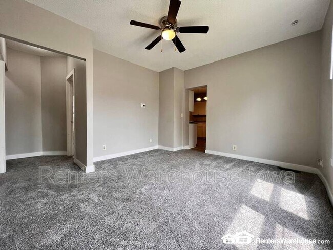 Building Photo - 901 41st St