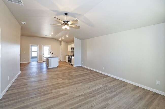 Foto del edificio - Meadows New Construction