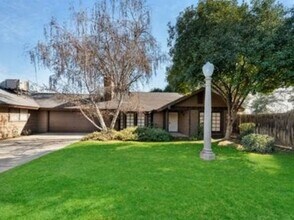 Building Photo - 4017 W Hillsdale Ct