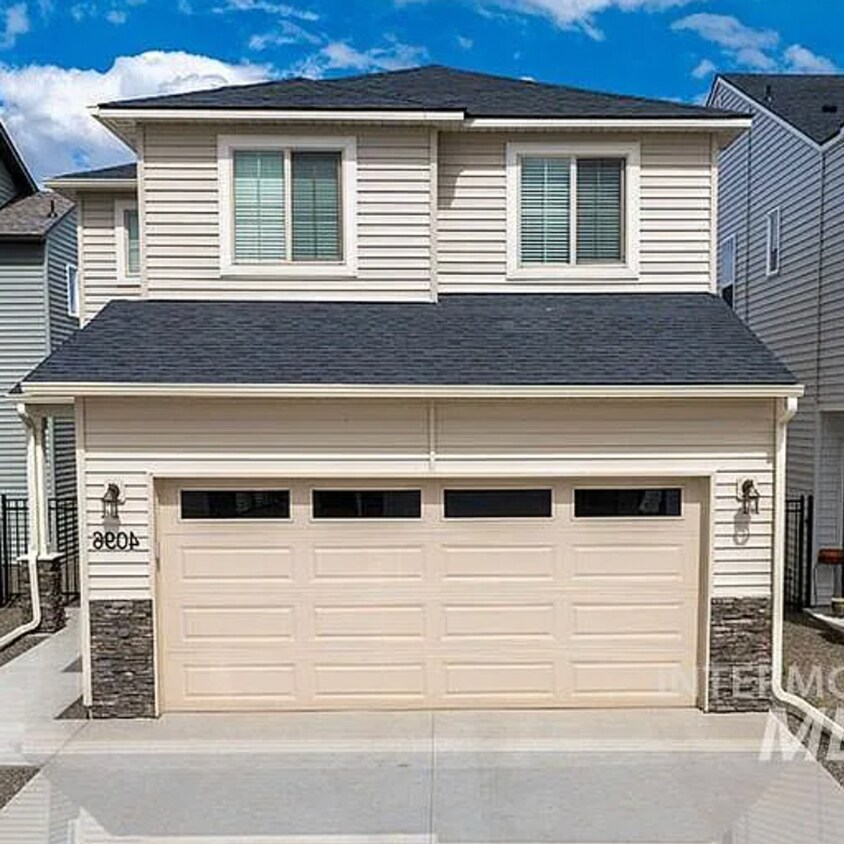 Foto principal - Meridian Spacious Retreat with Neighborhoo...