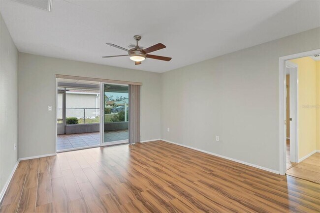 Building Photo - 5221 Lemon Bay Dr