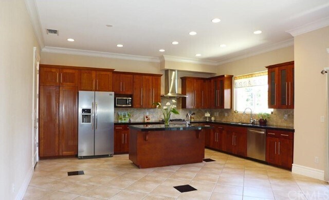 Building Photo - 805 W Cove Way