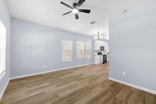 Foto del edificio - 523 Bailey Ave
