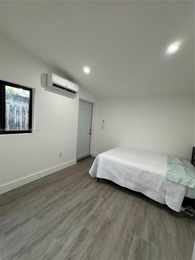 Building Photo - 11760 SW 175th Terrace