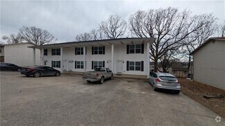 Building Photo - 2437 N Brophy Ave