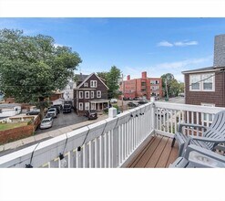 Building Photo - 55-57 Linwood St