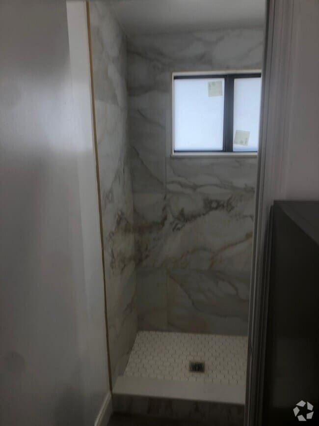 Building Photo - 2813 Acapulco Dr