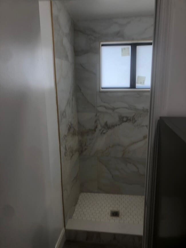 Building Photo - 2813 Acapulco Dr