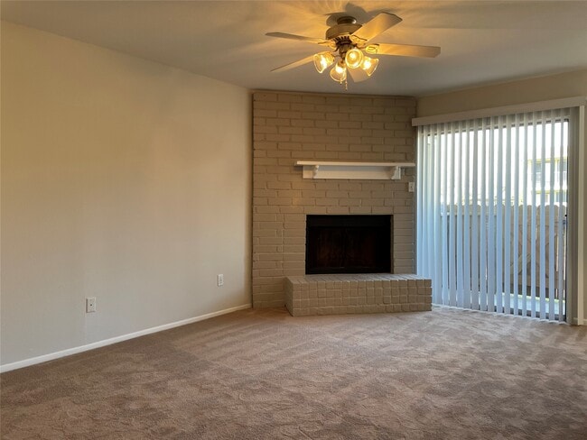 Building Photo - 18800 Egret Bay Blvd