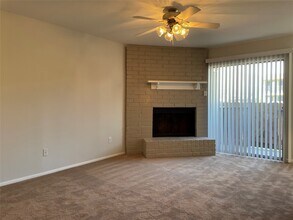 Building Photo - 18800 Egret Bay Blvd