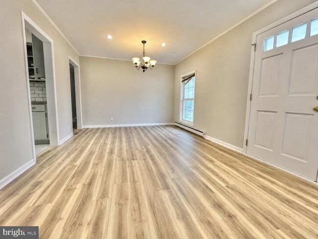 Building Photo - 226 Elwyn Ave