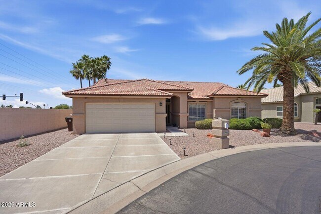 Foto del edificio - 24950 S Lakewood Dr