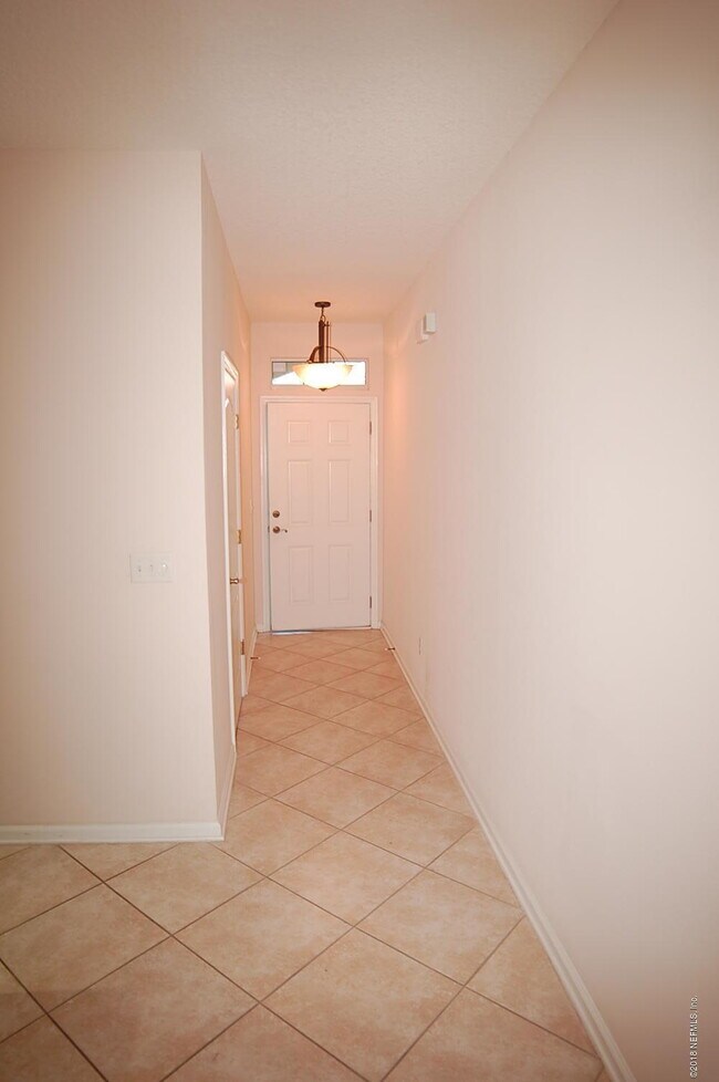 Foto del edificio - 6182 Bartram Village Dr
