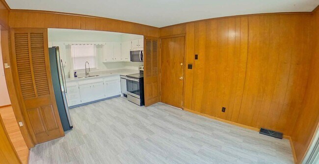 Foto del edificio - Pet Friendly + Great Location + Stainless ...