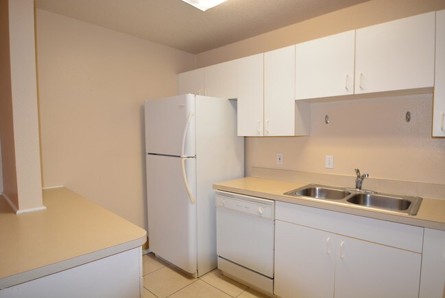 Foto del edificio - 1841 Long Iron Dr