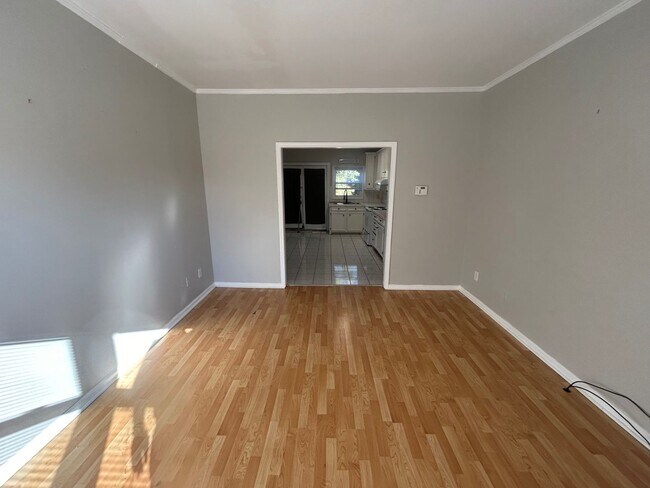 Foto del edificio - 10 Willow Ln