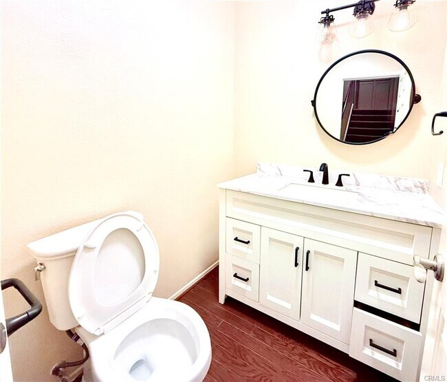 Foto del edificio - 42 Parterre Ave