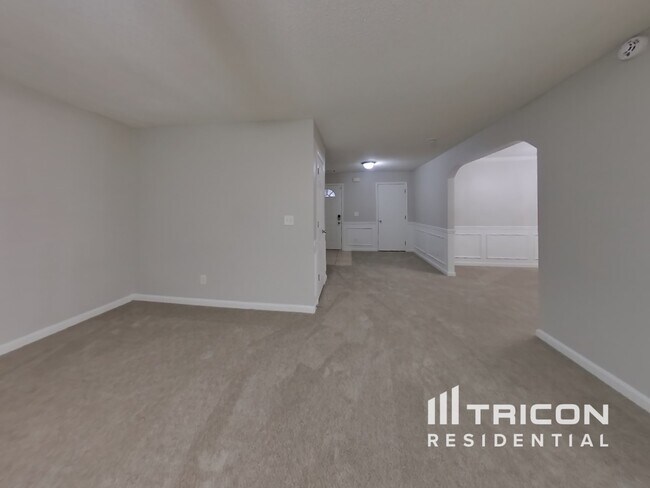 Building Photo - 340 Wekiva Ct