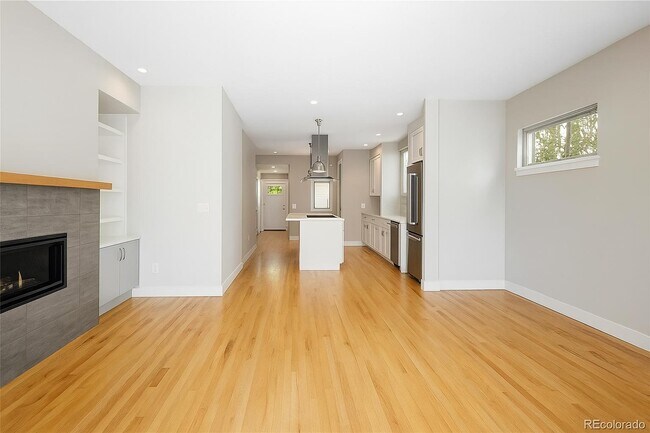 Foto del edificio - 3912 Utica St