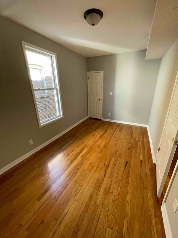 Foto del edificio - 5924 S Rockwell St