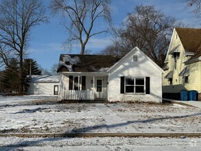 Building Photo - 1629 S 16th St