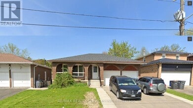 Building Photo - 52 Centre St N