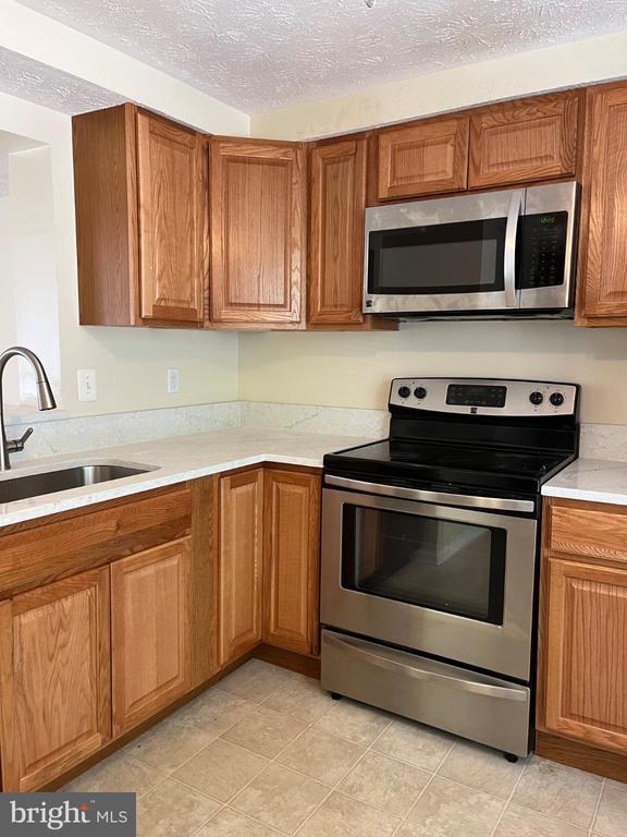 Foto del edificio - 7459 Aspenpark Rd