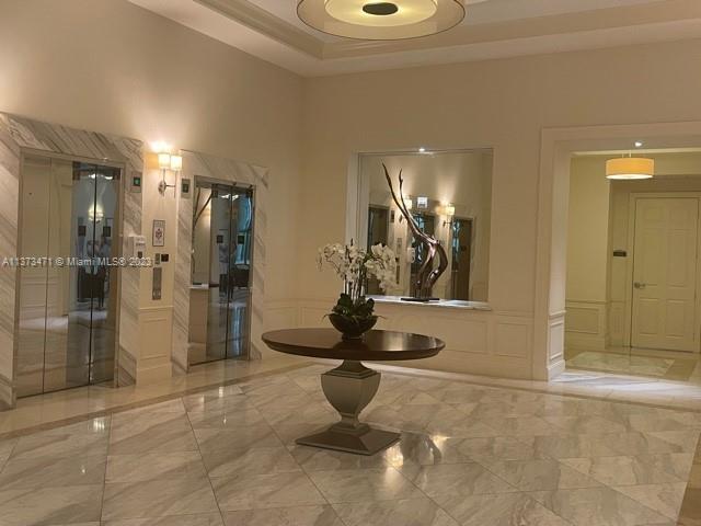 Foto del edificio - 1300 Ponce de Leon Blvd