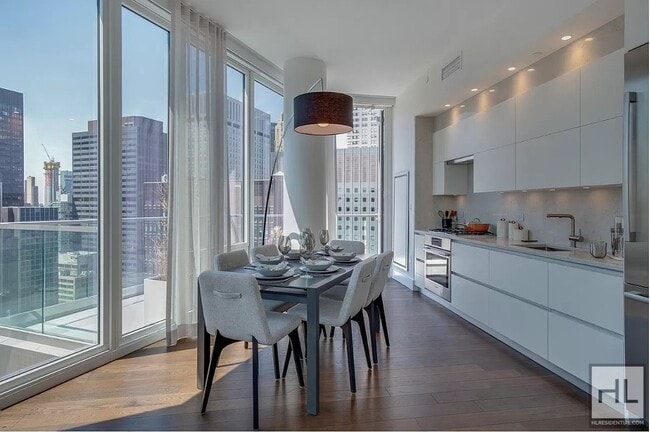 Building Photo - East 44th Street