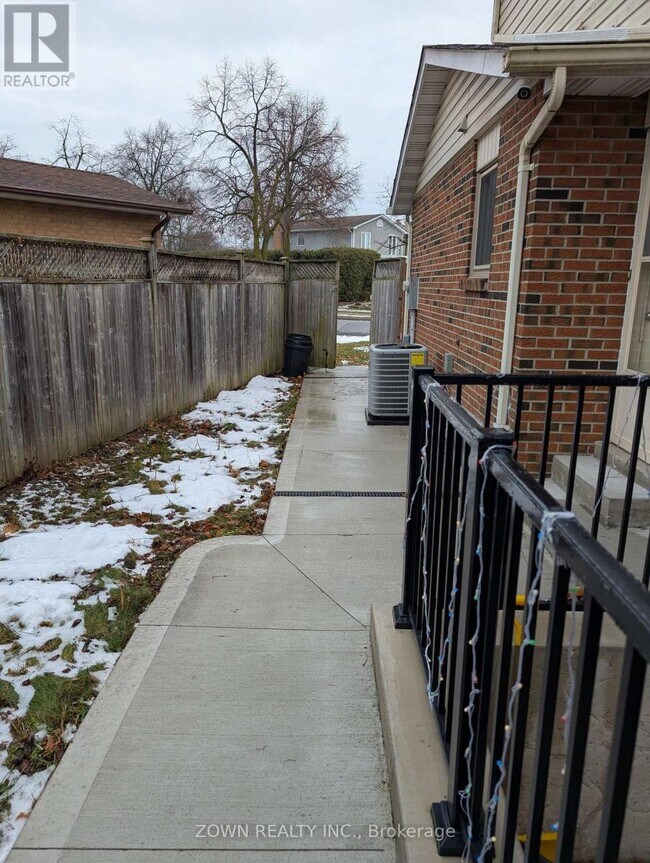 Photo du bâtiment - 72 Norbert Rd