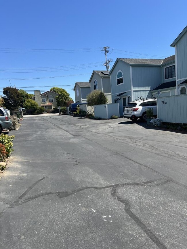 Building Photo - 2674 Christine Oaks