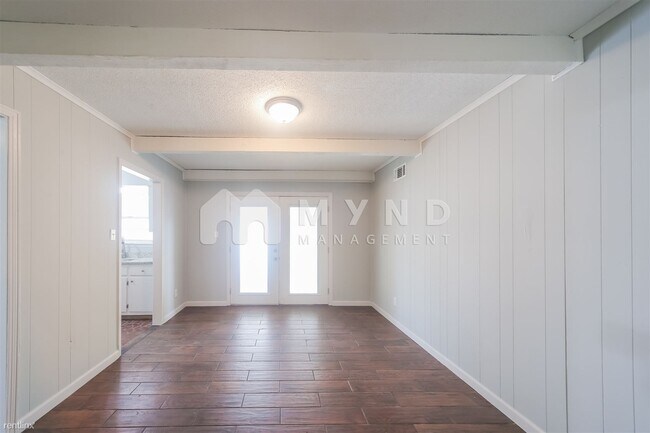 Building Photo - 3 br, 1.5 bath House - 2154 Ashland Dr