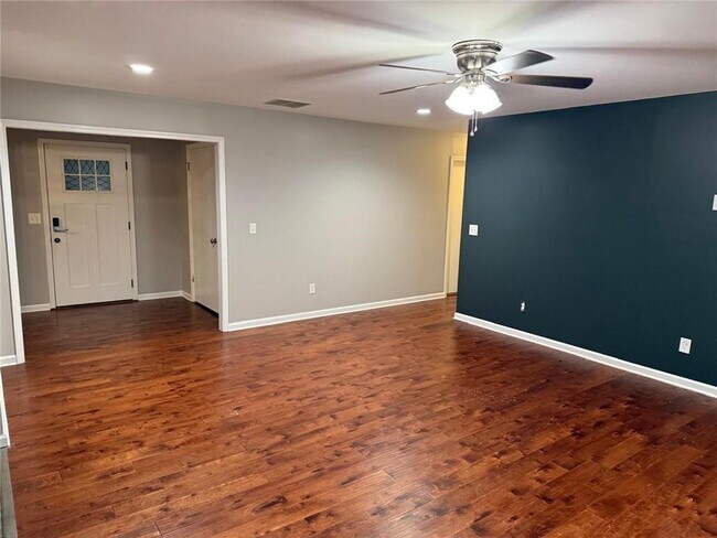 Foto del edificio - 1682 Greyleaf Ln SE